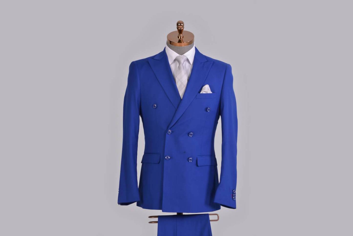 Suits 3001 Regular