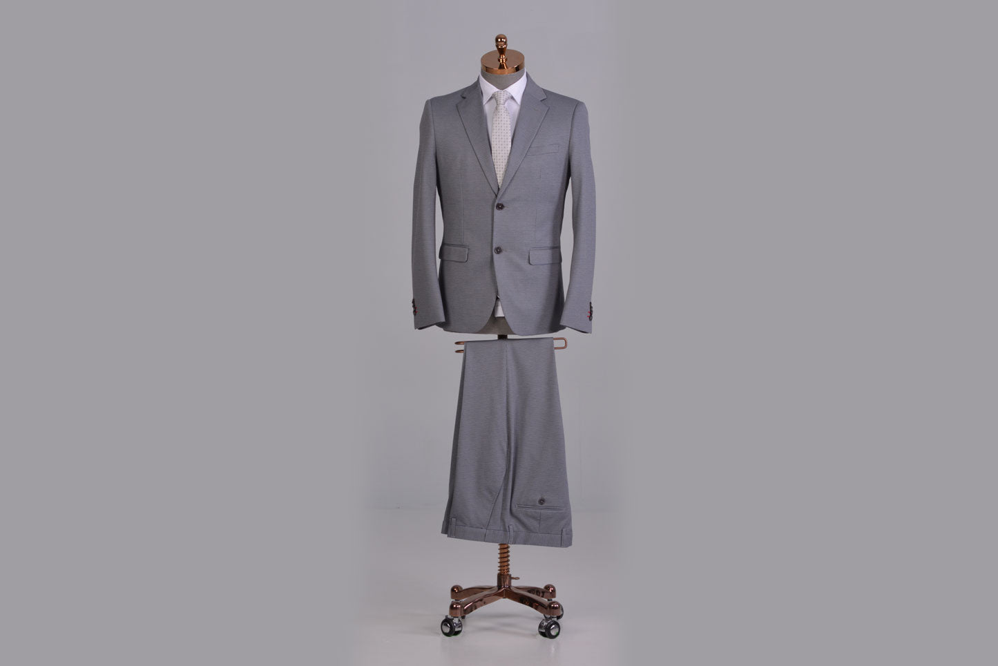 Suits AS1O3014 Brown Check