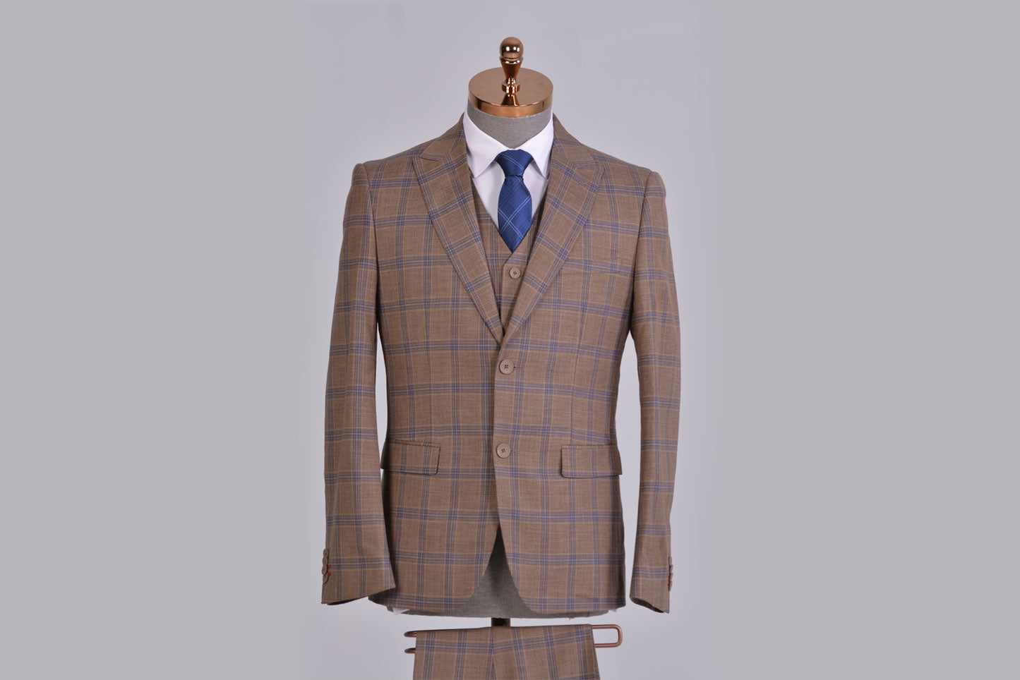 Suits AS1O3007RG Brown